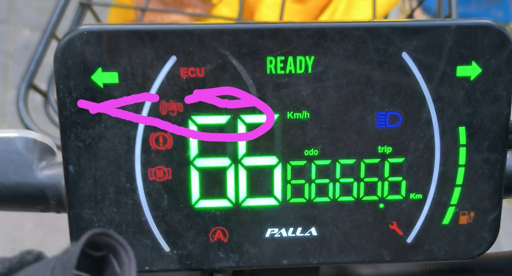 有人知道电动车出现这个标志是哪坏了吗 - 线报酷